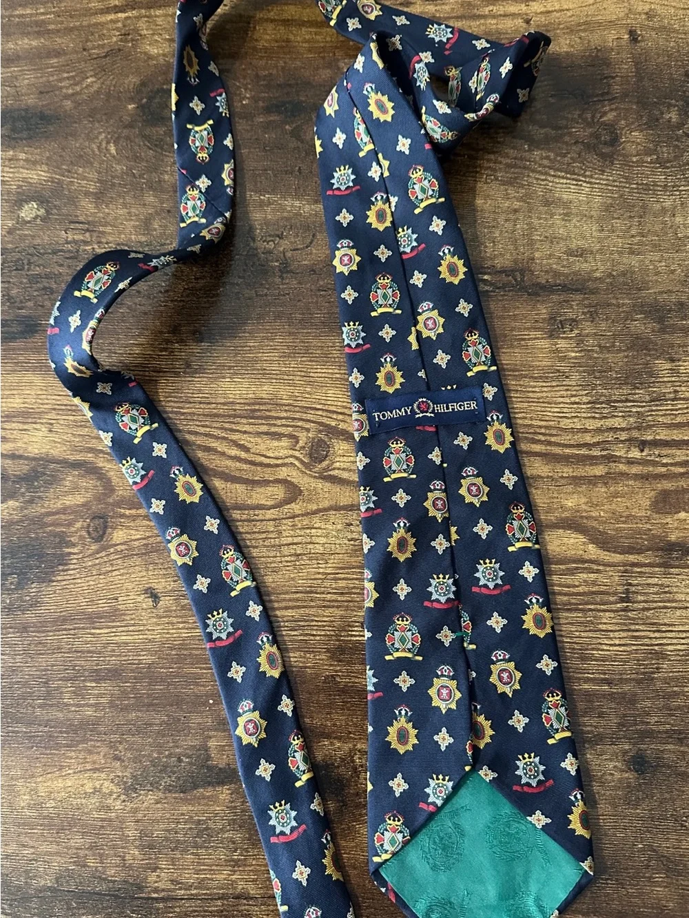 Tommy Hilfiger 90s Navy Silk Tie with Crest and Star Motif Preppy Dark Academia